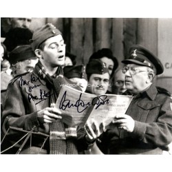 Ian Lavender Dads Army Pike genuine authentic autograph signed photo