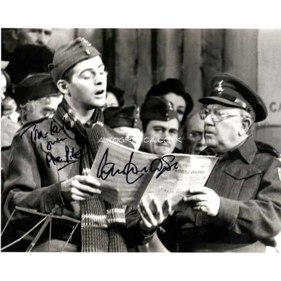 Ian Lavender Dads Army Pike genuine authentic autograph signed photo
