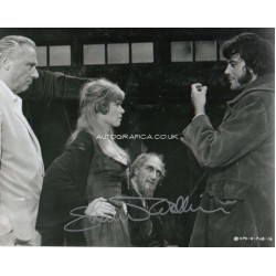 Shani Wallis Oliver! genuine authentic autograph signed photo UACC
