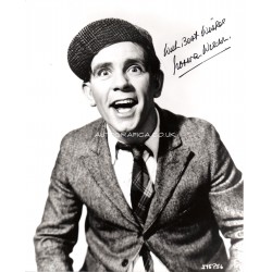 Norman Wisdom comedy signed authentic signature genuine photo COA UACC