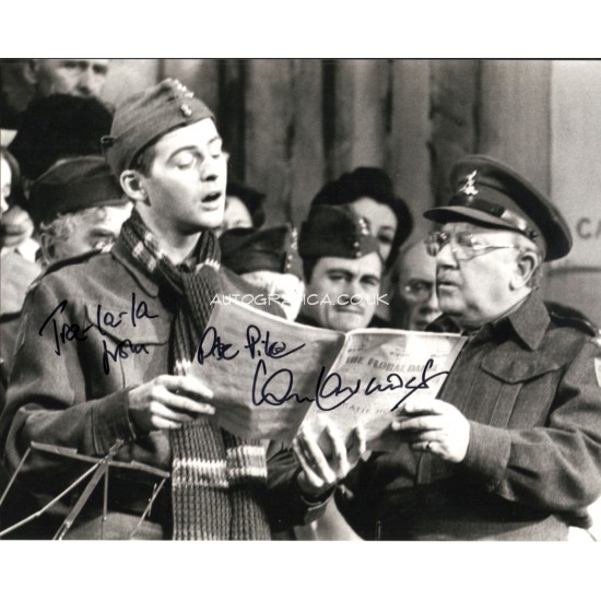 Ian Lavender Dads Army genuine authentic autograph signed signature photo.