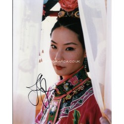 Lucy Liu genuine authentic autograph signed signature photo.
