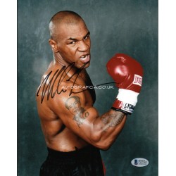 Mike Tyson boxing genuine authentic autograph signed signature photo.