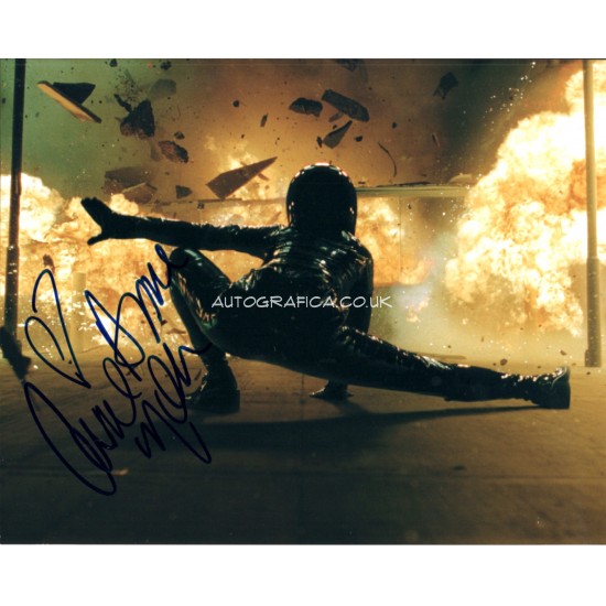 Carrie Anne Moss Matrix genuine authentic autograph signed signature photo.