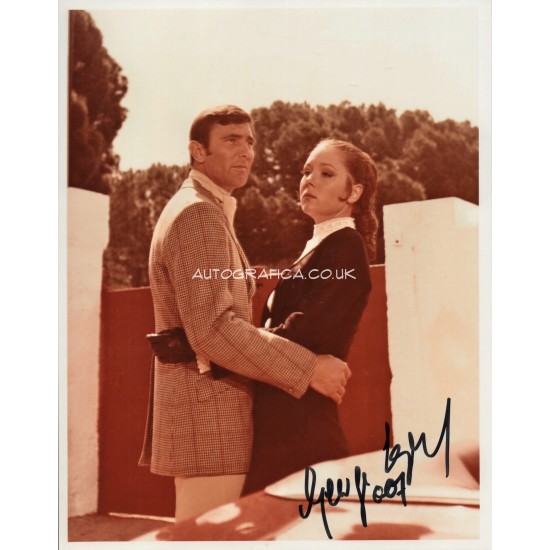 George Lazenby James Bond authentic autograph signed signature photo.