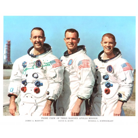 Jim McDivitt Space Apollo genuine authentic autograph signed signature.