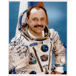 Cosmonaut Yury Usechev space genuine signed autograph photo