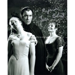 Isla Blair Dracula Horror genuine signed autograph photo COA UACC