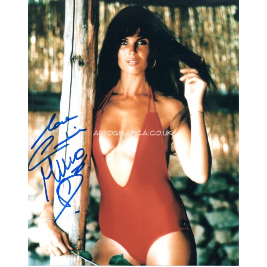 Caroline Munro James Bond genuine signed authentic signature photo UACC